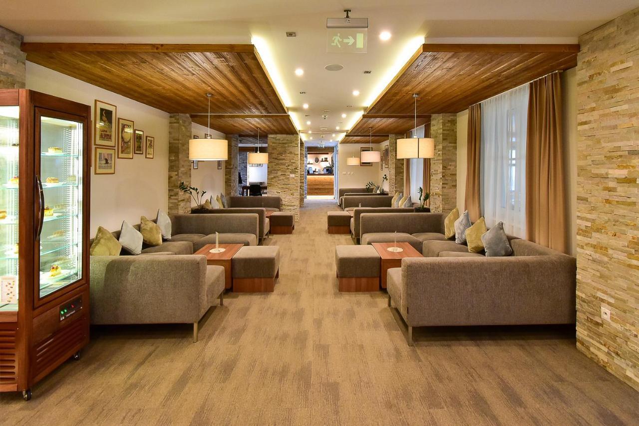 Sport Hotel *** โดโนวาลี ภายนอก รูปภาพ