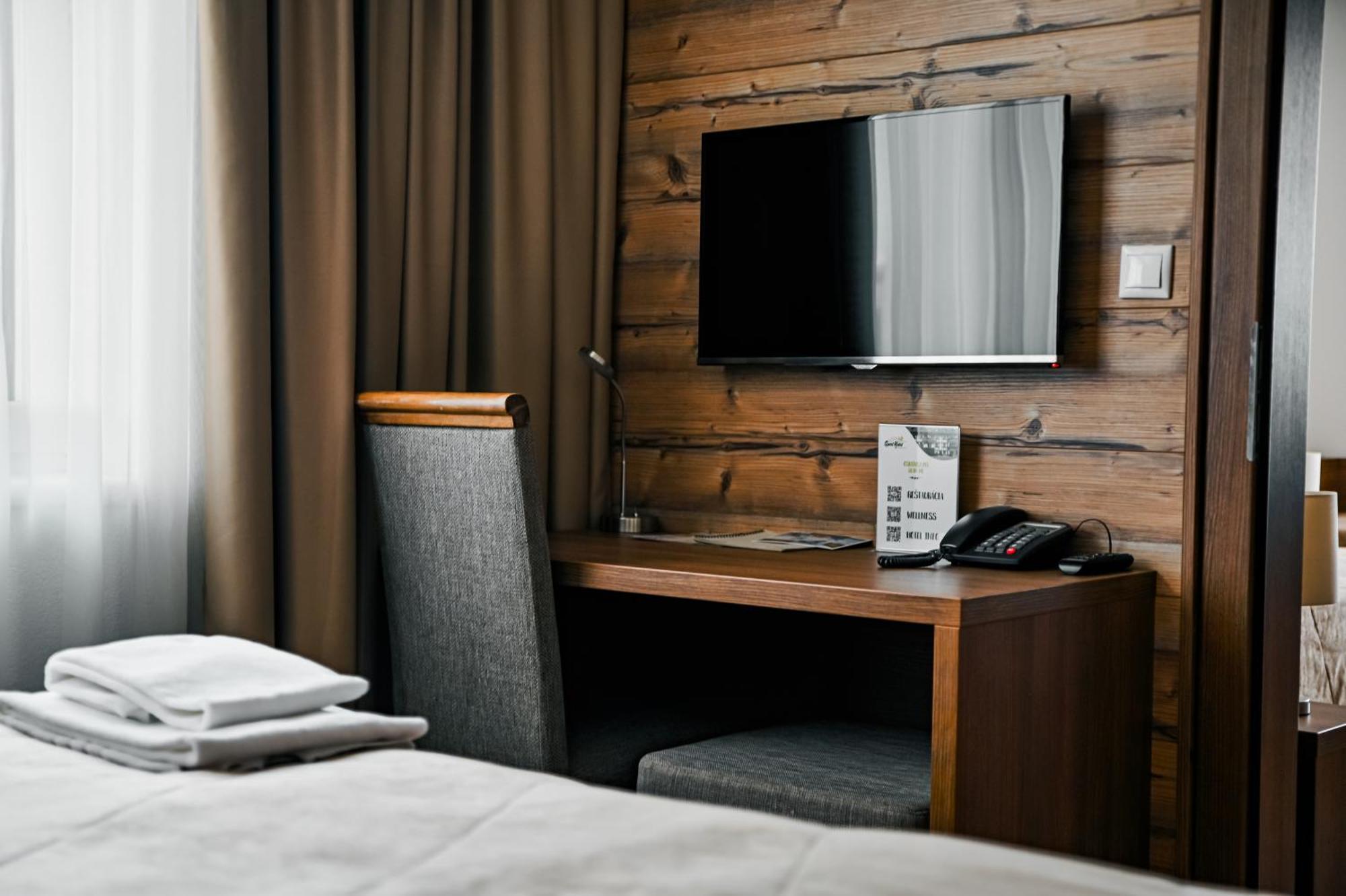 Sport Hotel *** โดโนวาลี ภายนอก รูปภาพ