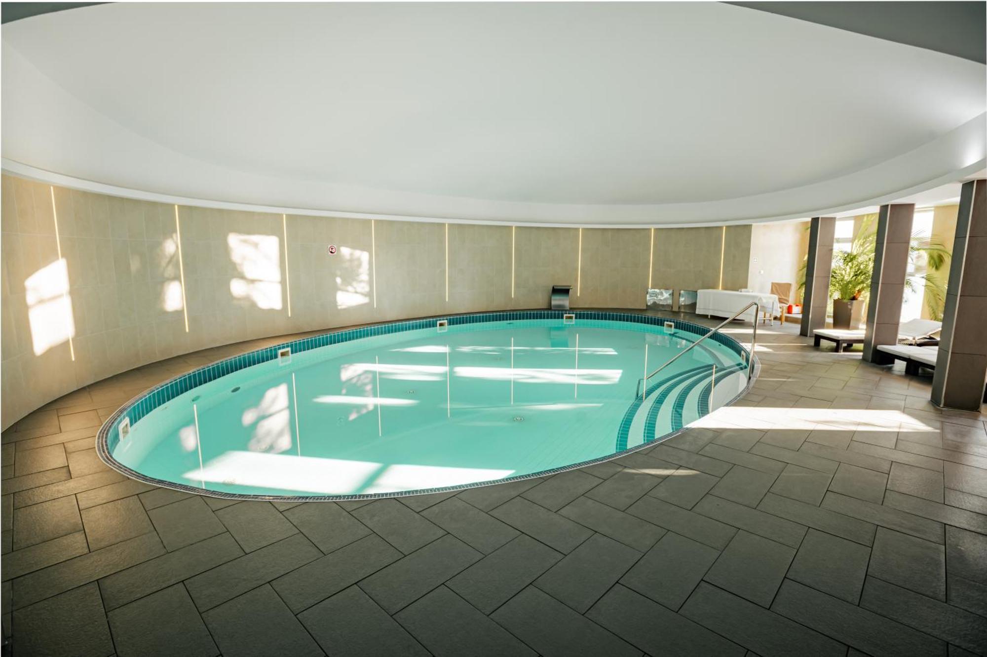Sport Hotel *** โดโนวาลี ภายนอก รูปภาพ